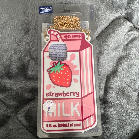 Claire's iPhone 12/12 Pro phone case $25 CAD retail - Picture 1 of 2